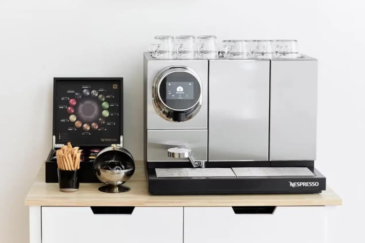 Professional Nespresso coffee machine with capsule selection