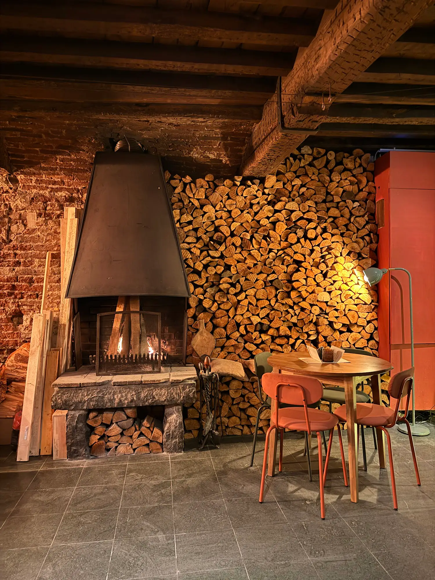 Gezellig interieur met open haard