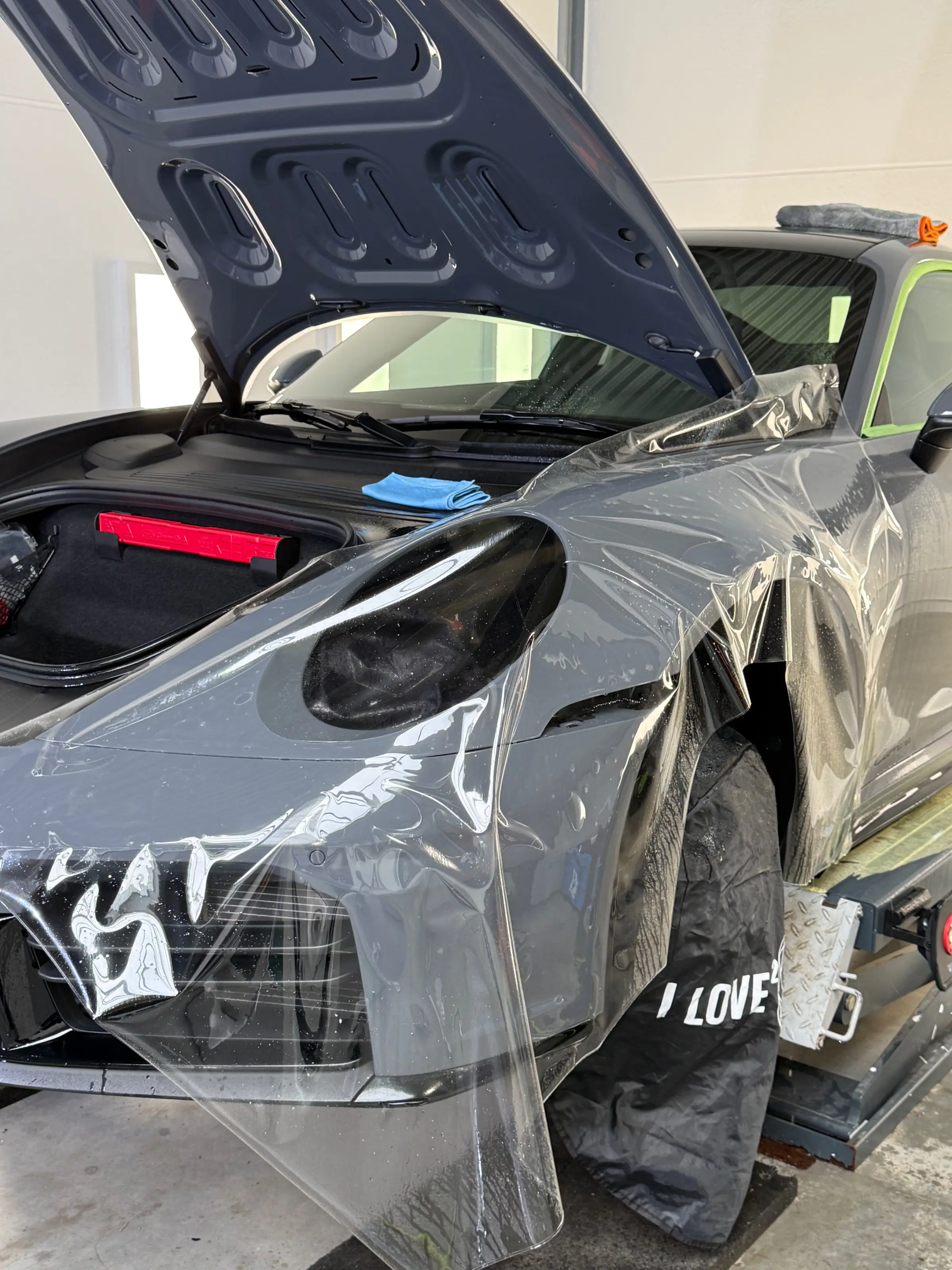 Porsche Lakbeschermingsfolie (PPF) Installatie