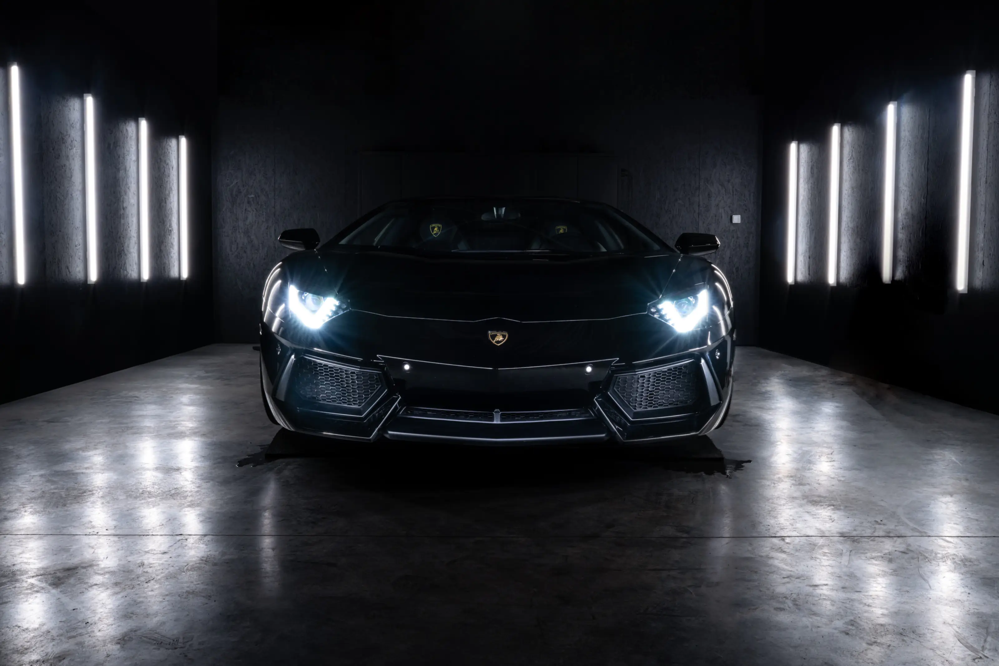 Zwarte Lamborghini Aventador